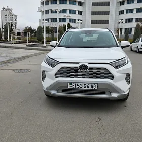 Toyota RAV4 2021