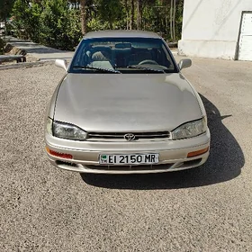 Toyota Camry 1993