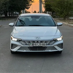 Hyundai Elantra 2024
