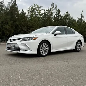 Toyota Camry 2022