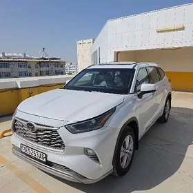 Toyota Highlander 2021