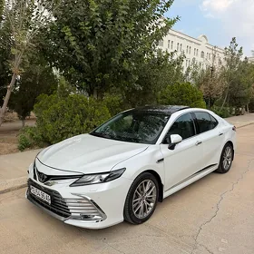 Toyota Camry 2024
