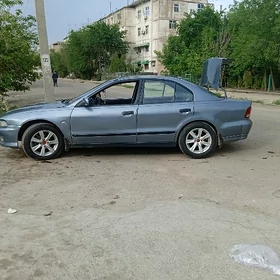 Mitsubishi Galant 2001
