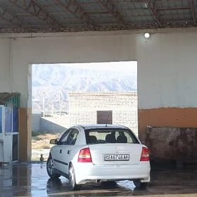 Opel Astra 2000