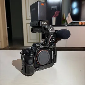 SONY a7-4