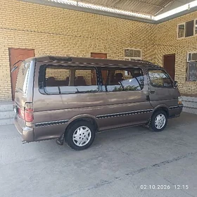 Toyota Hiace 1990