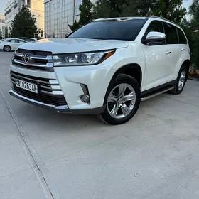 Toyota Highlander 2019