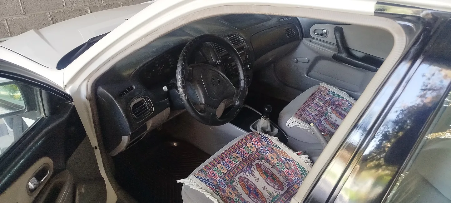 Mazda 323 1994 - 1