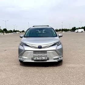 Toyota Sienna 2023