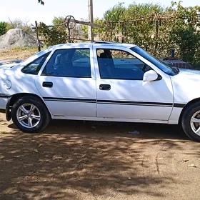 Opel Vectra 1992