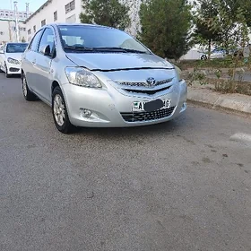 Toyota Yaris 2008