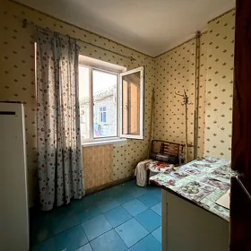 Kim rayon 2 etaj ,3 komnaty
