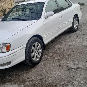 Toyota Avalon 1999