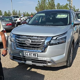 Nissan Pathfinder 2022