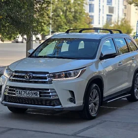 Toyota Highlander 2019