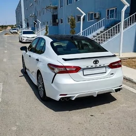 Toyota Camry 2022