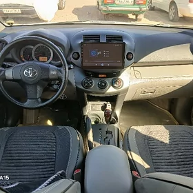 Toyota RAV4 2011