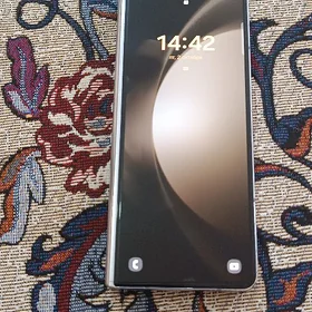 SAMSUNG  Z FOLD 5