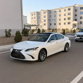 Lexus ES 350 2022