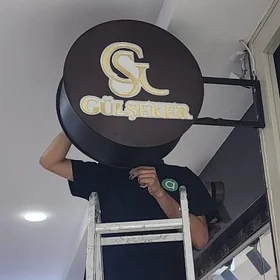 STILER BANNER PAWILYON SERGI