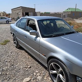 BMW 525 1990