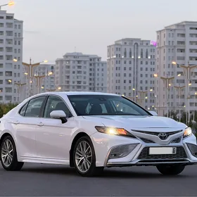 Toyota Camry 2023