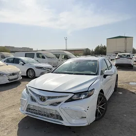 Toyota Camry 2022