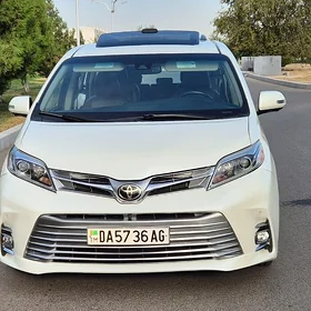 Toyota Sienna 2020