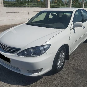 Toyota Camry 2004