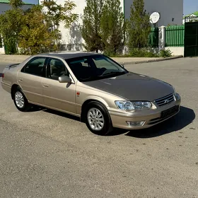Toyota Camry 2001
