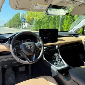 Toyota RAV4 2023