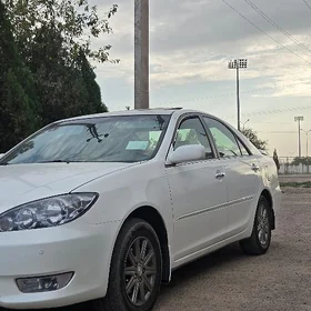 Toyota Camry 2004