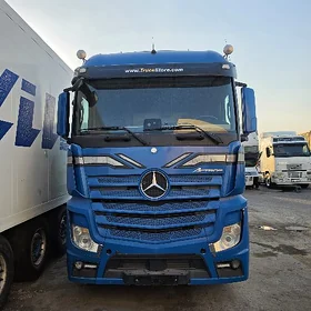 Mercedes-Benz ACTROS 3331 2015