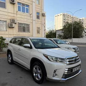 Toyota Highlander 2017