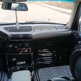 BMW 528 1989