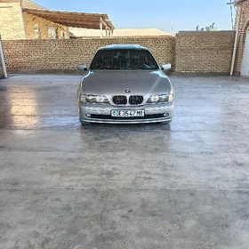 BMW E39 1998