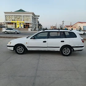 Toyota Corona 1995