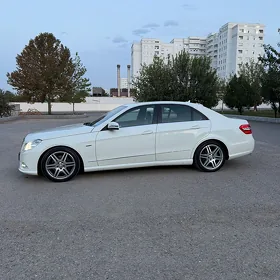 Mercedes-Benz E350 2011