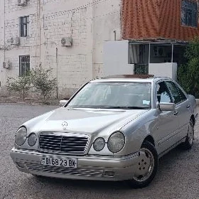 Mercedes-Benz E320 1996