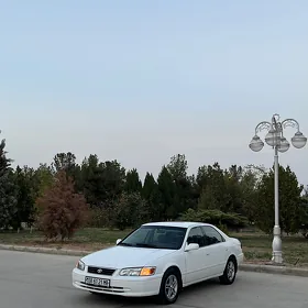 Toyota Camry 2000
