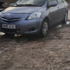 Toyota Yaris 2008