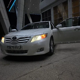 Toyota Camry 2011