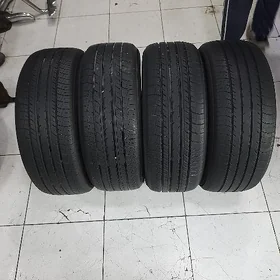 Teker YOKOHAMA 215/55 R17
