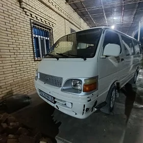 Toyota Hiace 2003