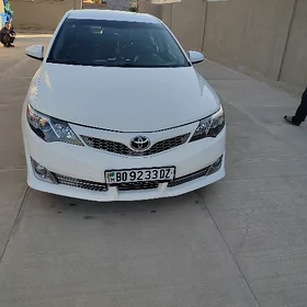 Toyota Camry 2013