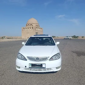 Toyota Camry 2004