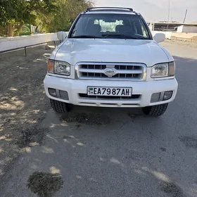 Nissan Pathfinder 2001