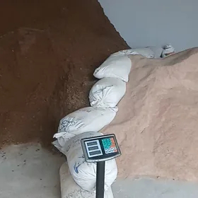 IÝM BAZARA ÝÜKÇI IŞGÄR GEREK