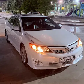 Toyota Camry 2012