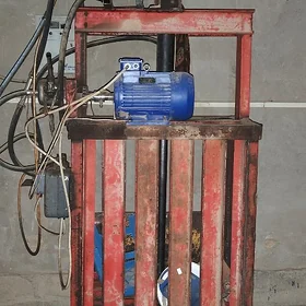 Presleýji enjam
